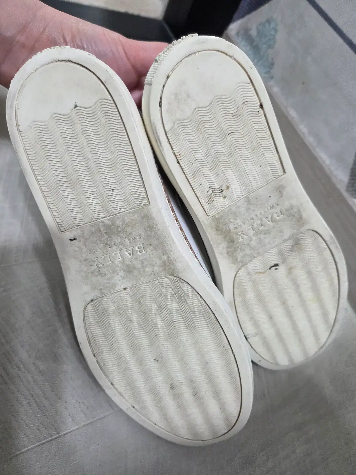 thumbnail-4